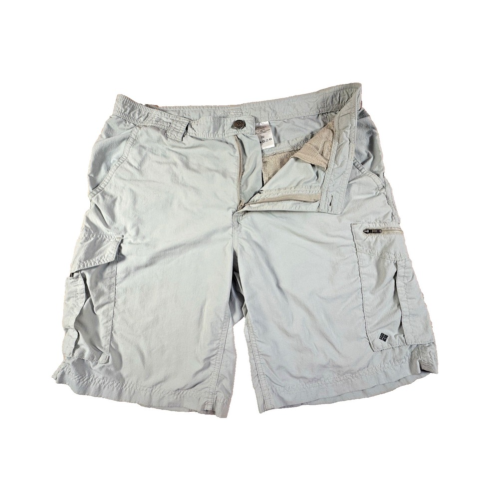 Columbia Shorts Men 34 x 10 Tan Omni Shade Cargo Shorts Outdoor Camping Casual